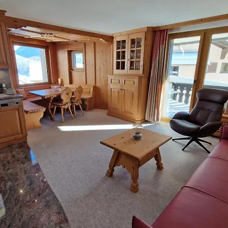 Chesa Bellaval, Haus La Vuolp 3-zimmerwohnung *