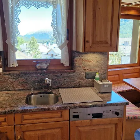 Chesa Bellaval, Haus La Vuolp 3-zimmerwohnung アパート *